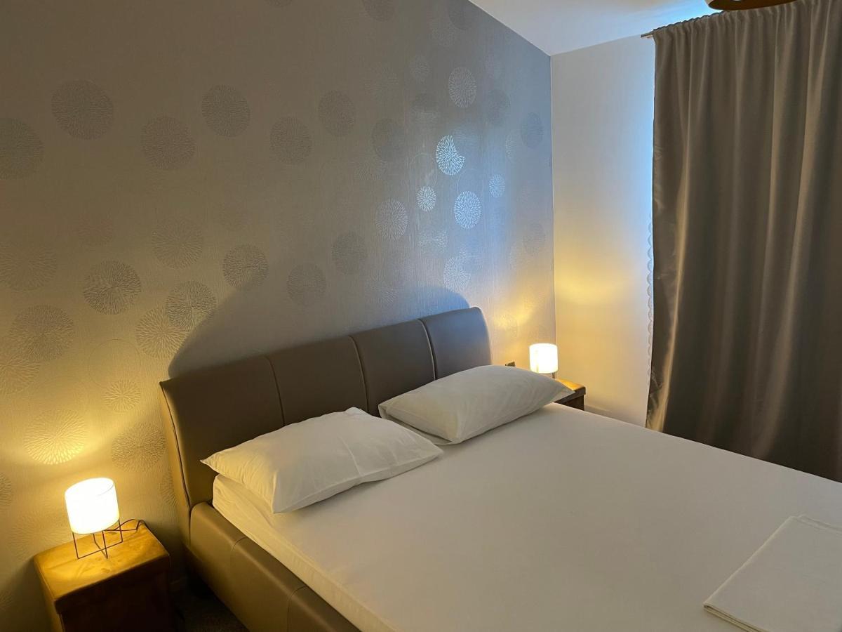 Apartmani Bm Biograd Na Moru Εξωτερικό φωτογραφία