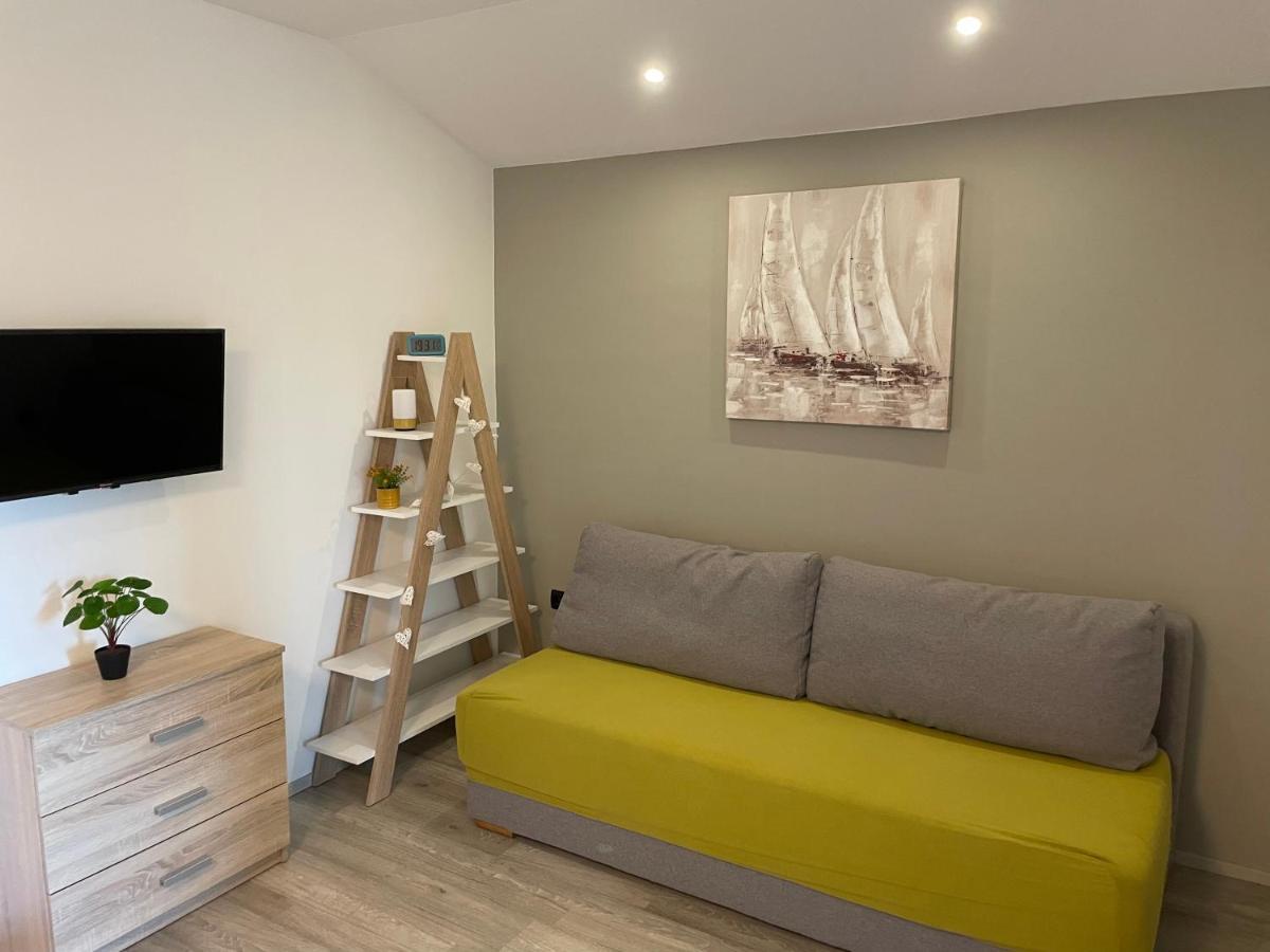 Apartmani Bm Biograd Na Moru Εξωτερικό φωτογραφία