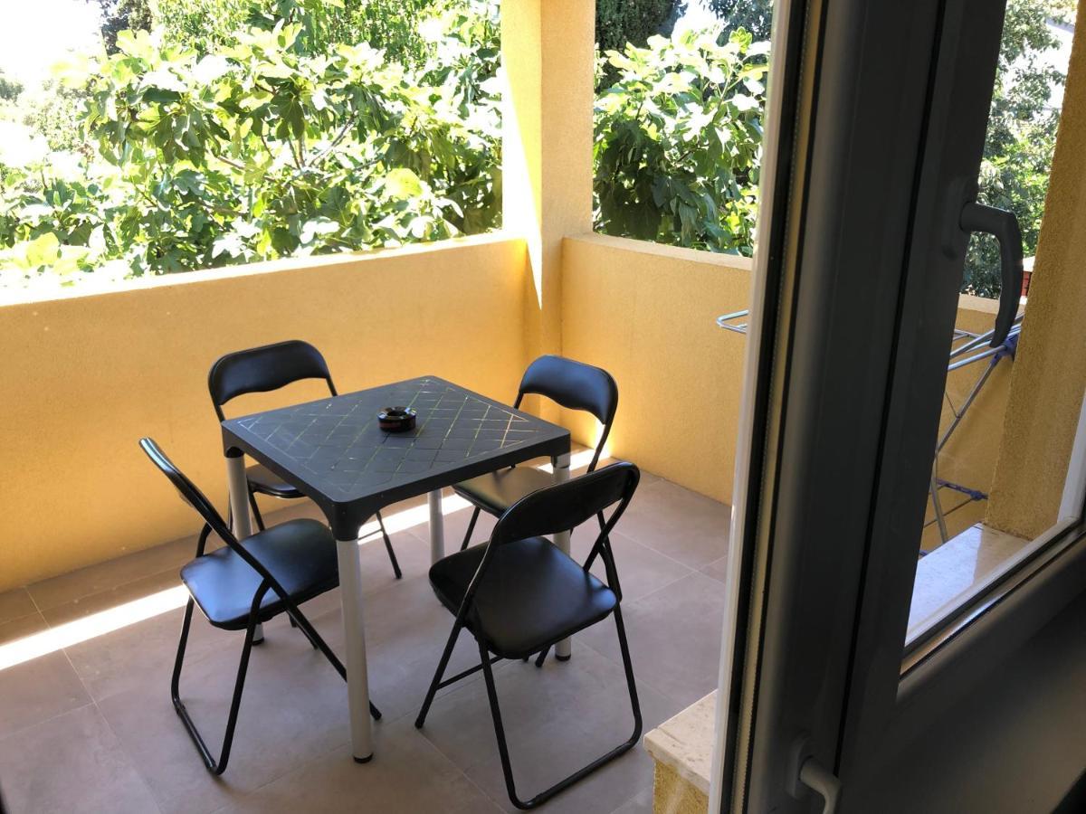 Apartmani Bm Biograd Na Moru Εξωτερικό φωτογραφία