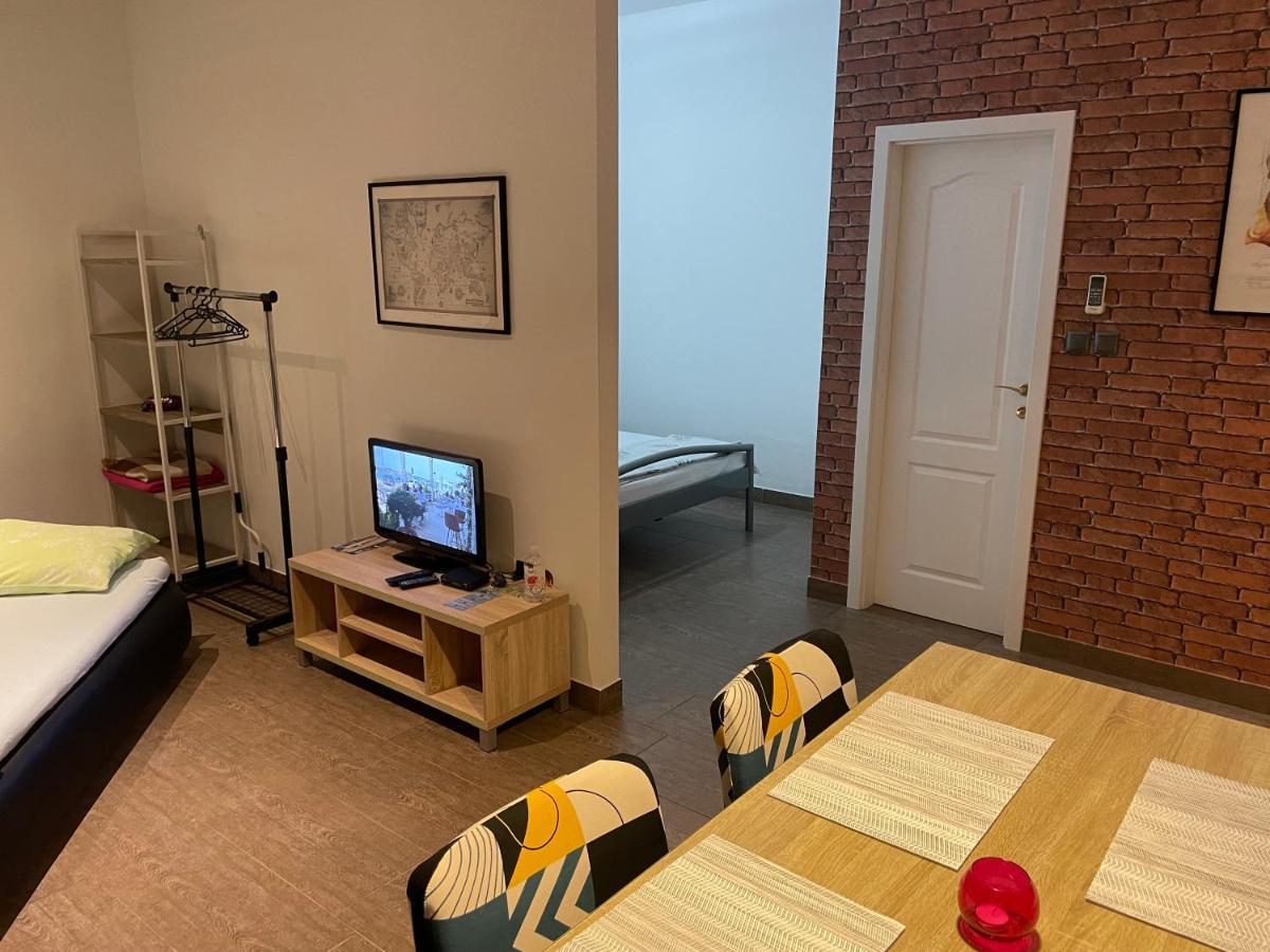 Apartmani Bm Biograd Na Moru Εξωτερικό φωτογραφία