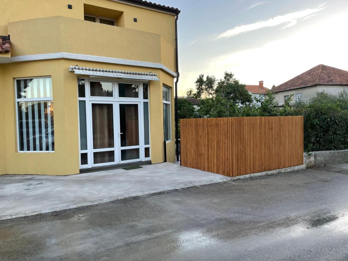 Apartmani Bm Biograd Na Moru Εξωτερικό φωτογραφία